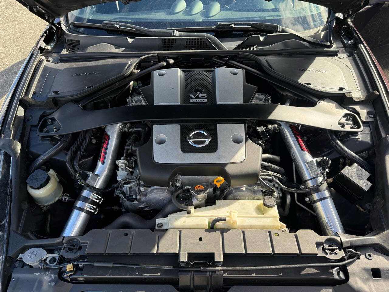 Used 2010 Nissan 370Z Touring w/ Sport Pkg RWD image 28