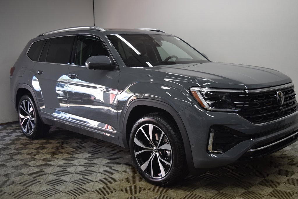 New 2025 Volkswagen Atlas SEL Premium R-Line