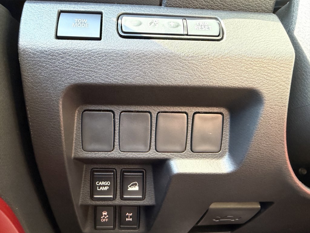 Used 2024 Nissan Frontier PRO-4X w/ Off-Road Protection Package image 27