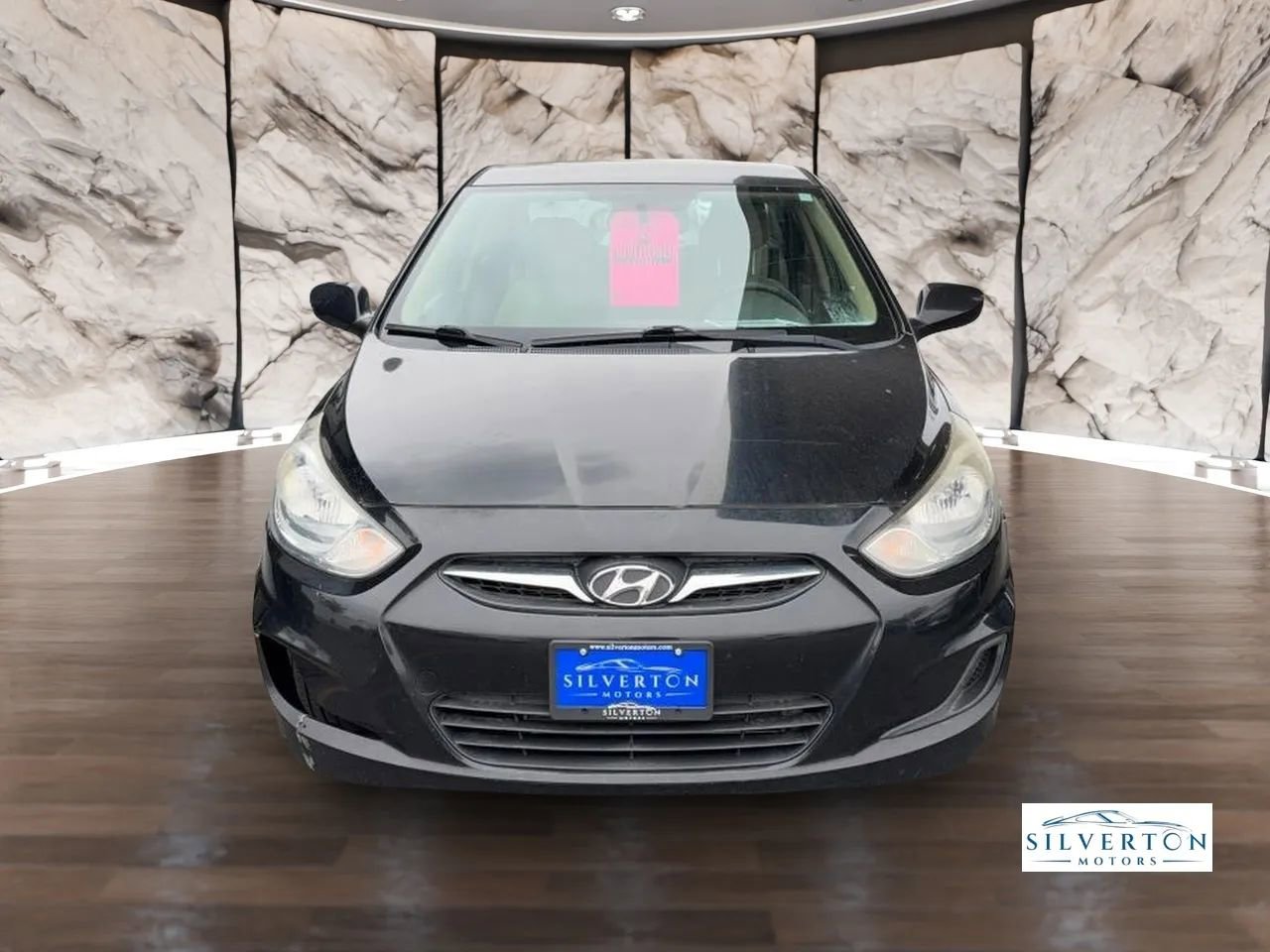 Used 2013 Hyundai Accent GLS FWD image 1