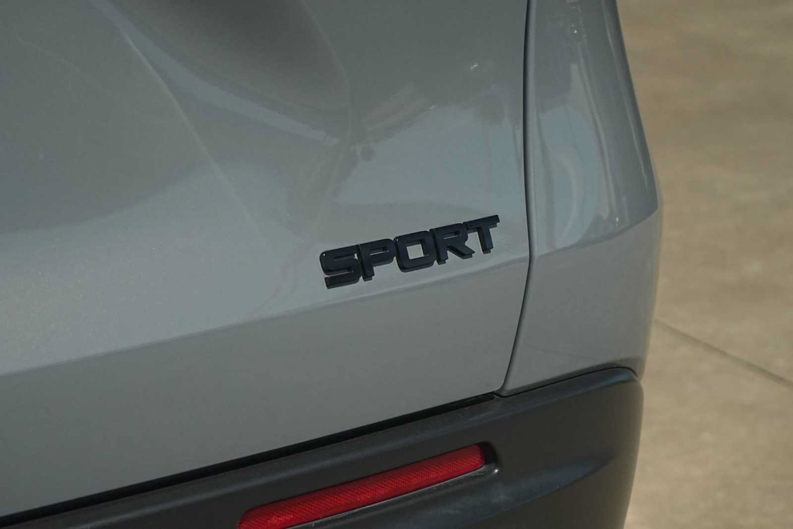 Certified 2025 Honda HR-V Sport image 8