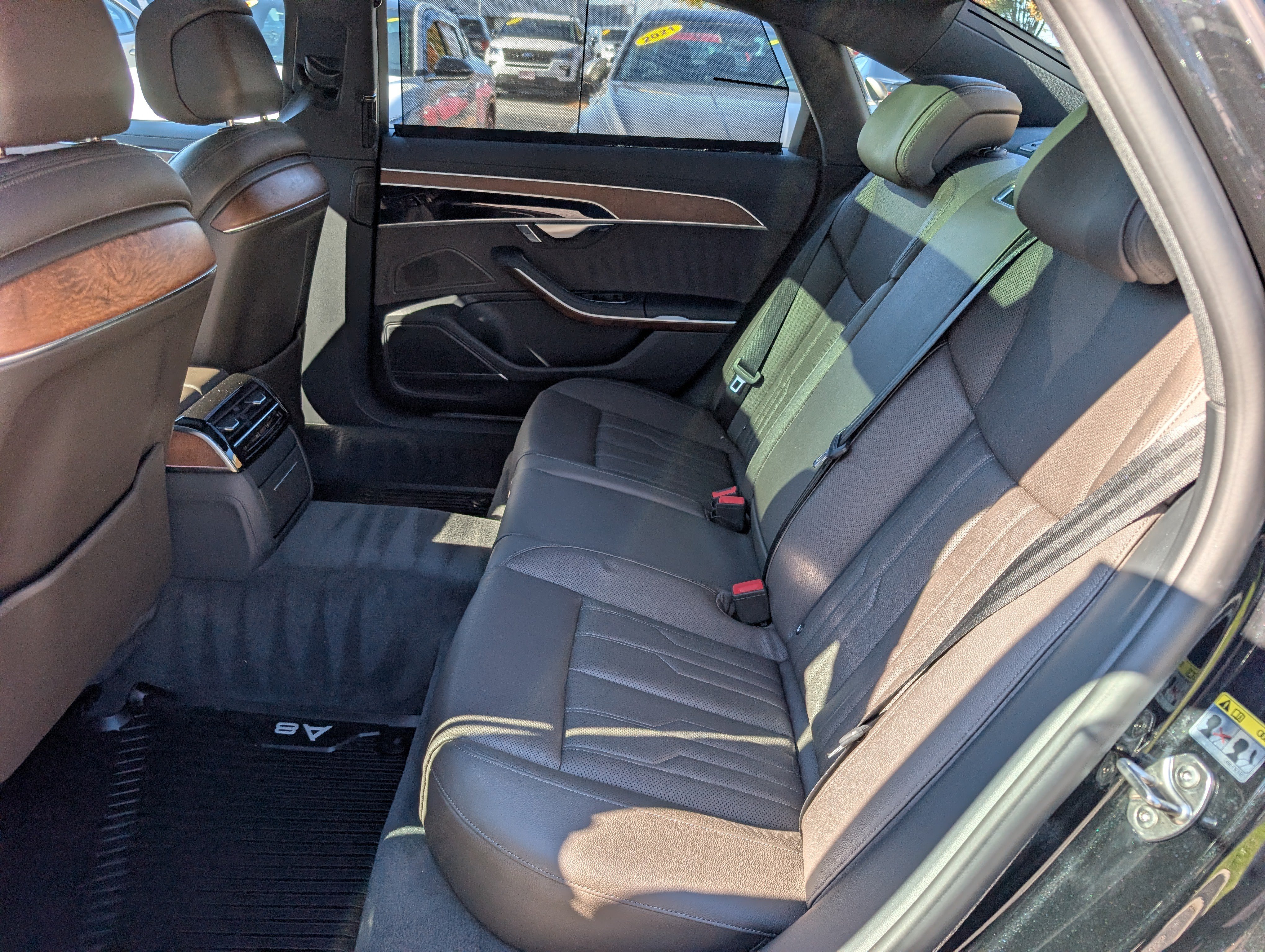 Used 2023 Audi A8 L 3.0T w/ Executive Package AWD/4WD image 16