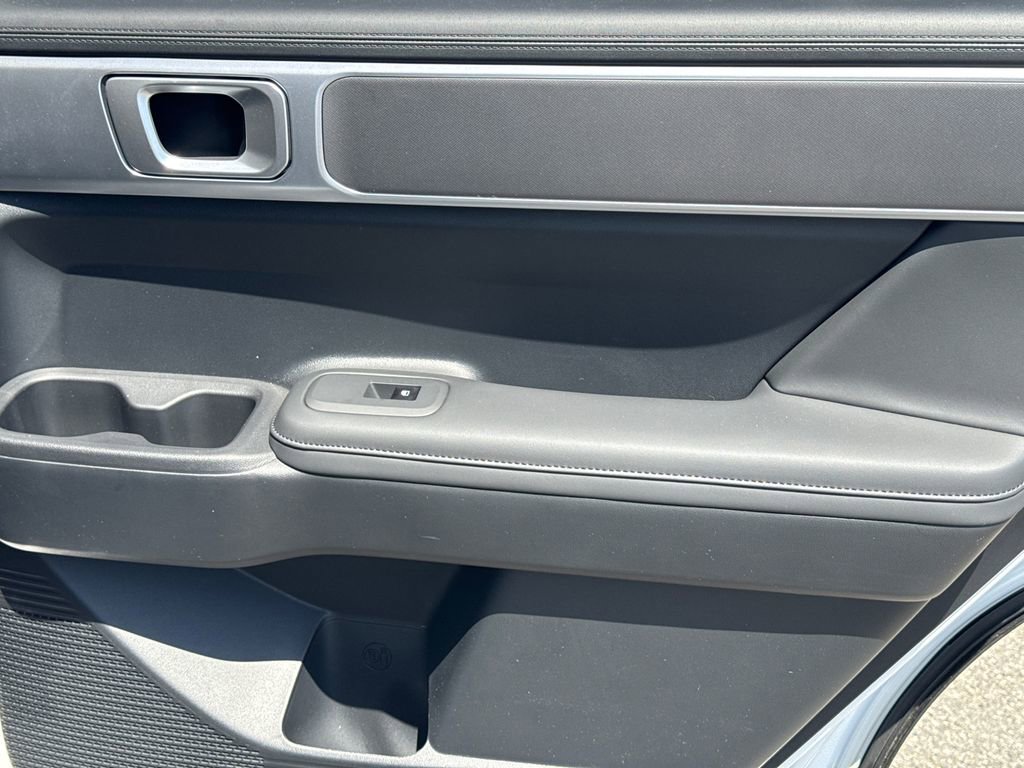 Certified 2026 Hyundai Santa Fe SEL FWD image 16