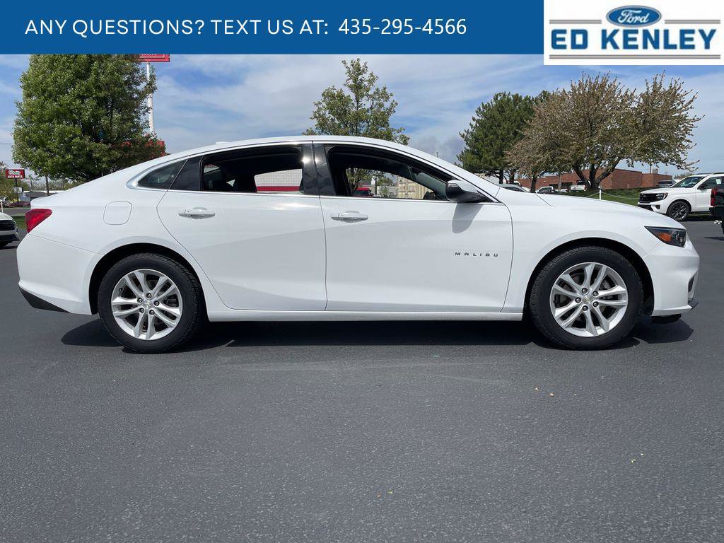 Used 2017 Chevrolet Malibu LT FWD image 22