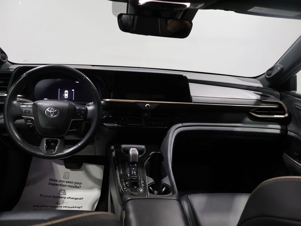 Used 2024 Toyota Crown Limited image 15