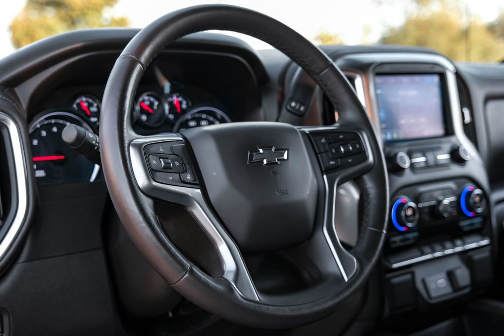 Used 2021 Chevrolet Silverado 1500 RST image 14