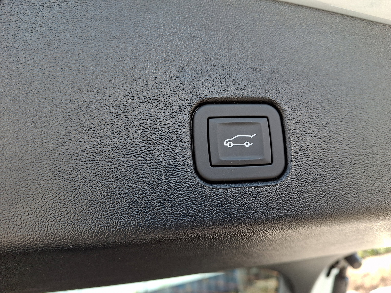 Used 2025 Cadillac Optiq Sport 1 AWD/4WD image 30