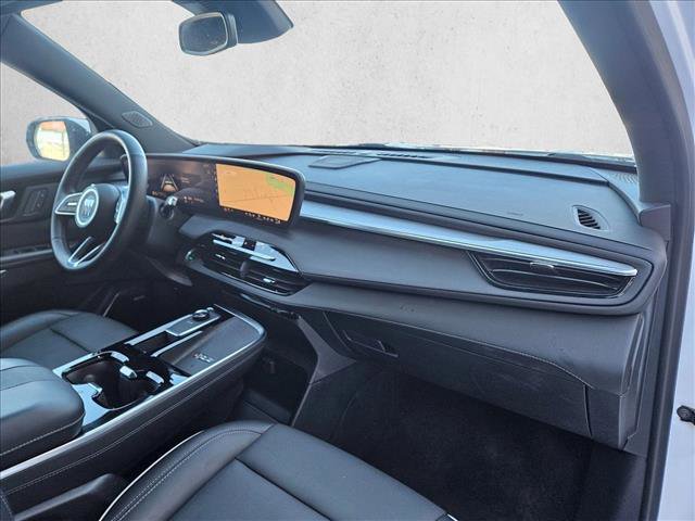 Used 2025 Buick Enclave Preferred image 23