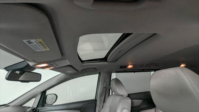 Used 2016 Honda Odyssey EX-L image 16