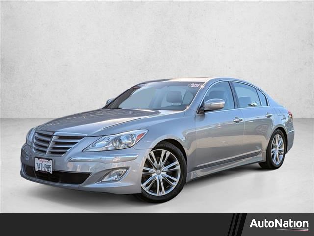 Used 2013 Hyundai Genesis 3.8 w/ Technology Pkg