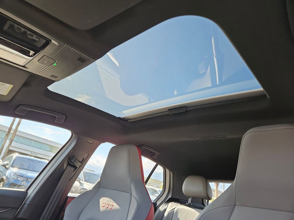 New 2025 Volkswagen GTI SE FWD image 15