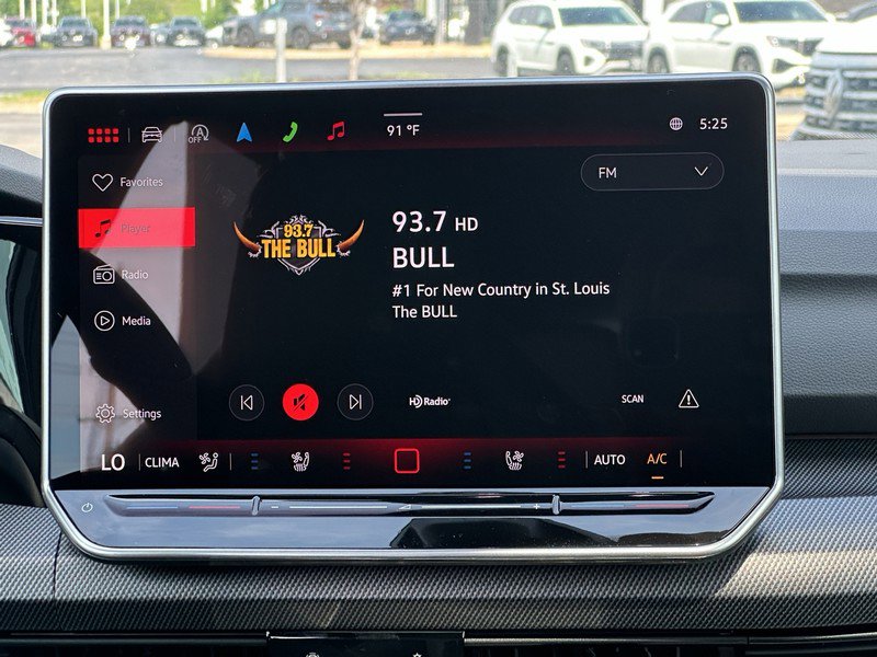 New 2025 Volkswagen GTI SE image 11