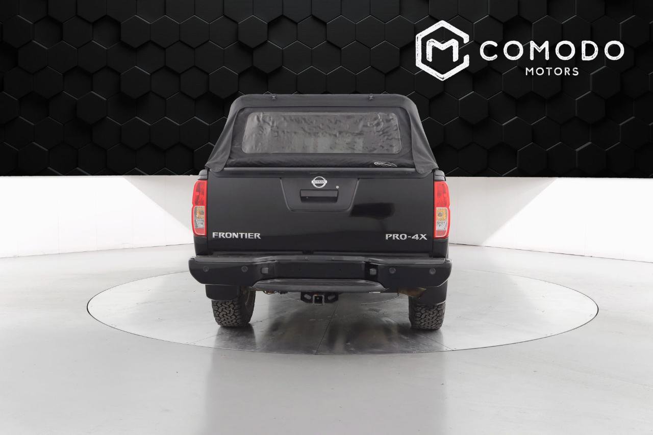 Used 2015 Nissan Frontier PRO-4X image 4