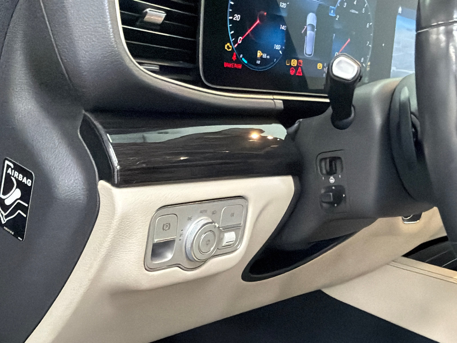 Used 2020 Mercedes-Benz GLE 350 4MATIC image 18