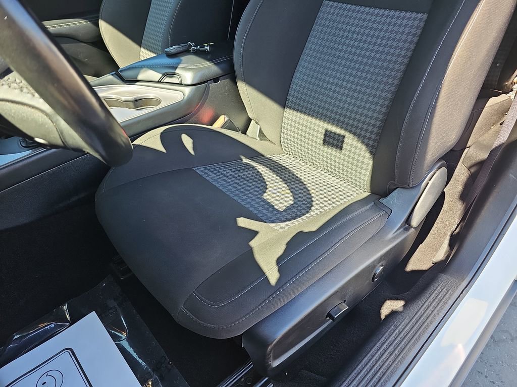 Used 2023 Dodge Challenger GT image 32