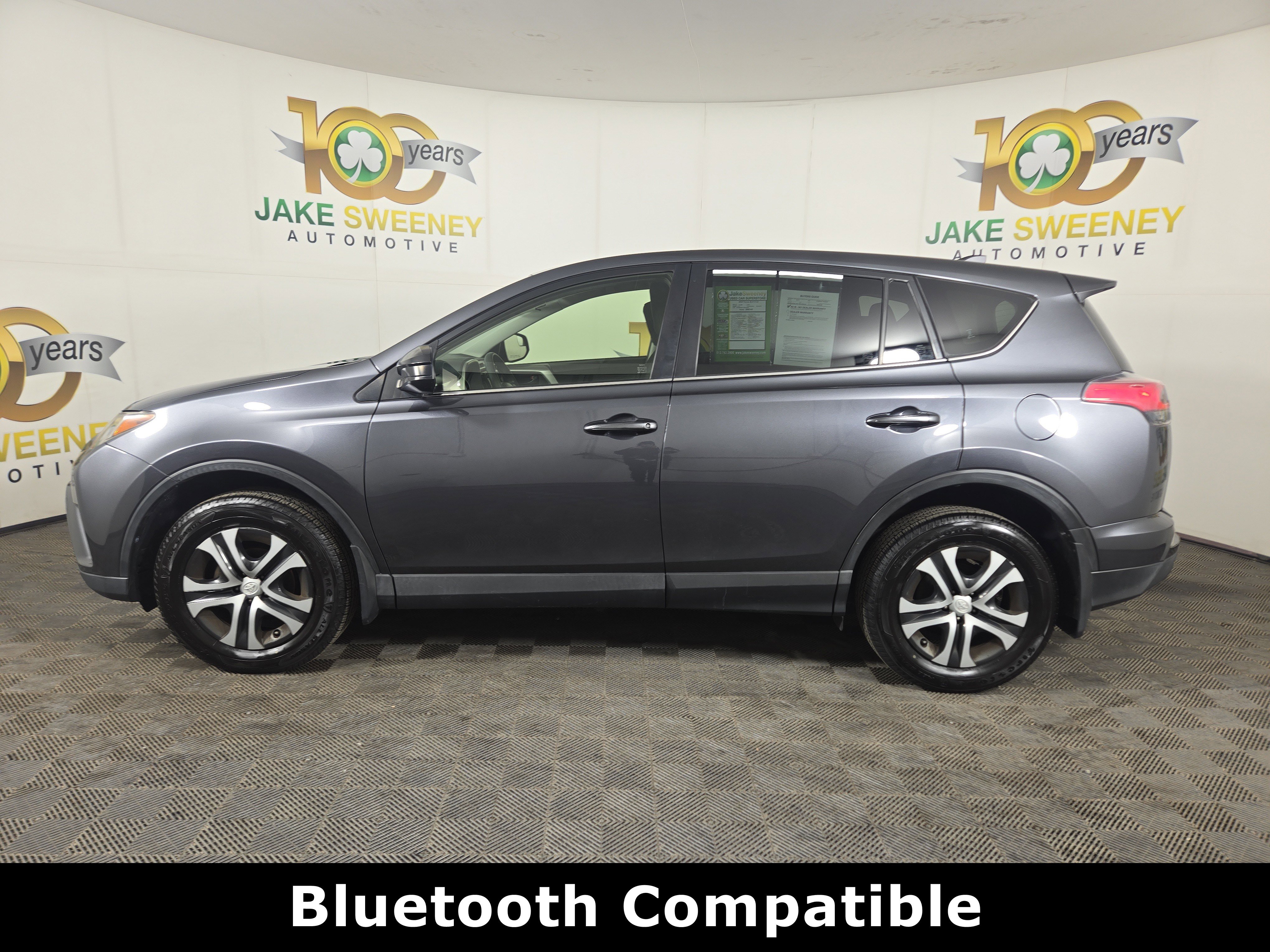 Used 2018 Toyota RAV4 LE w/ All Weather Liner Package image 4