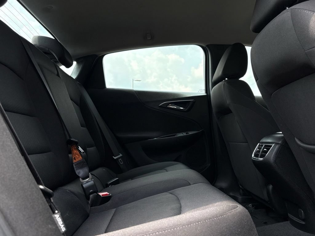 Used 2023 Chevrolet Malibu LT FWD image 19