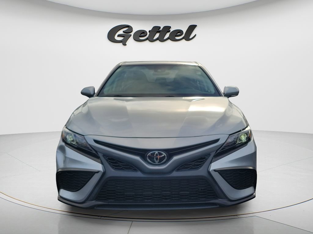 Used 2023 Toyota Camry SE image 8