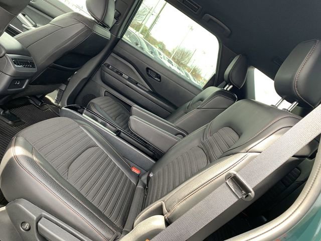 Used 2024 Nissan Pathfinder Rock Creek AWD/4WD image 10