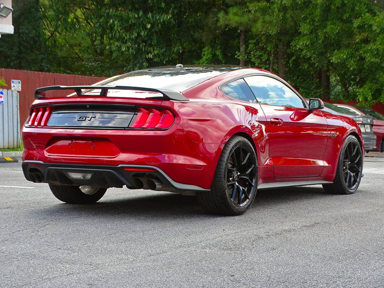 Used 2019 Ford Mustang GT Premium w/ GT Performance Package RWD image 10