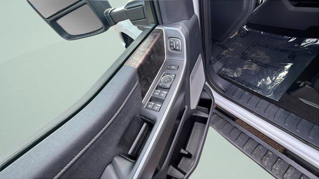 New 2026 Ford F350 Lariat w/ Black Appearance Package image 10
