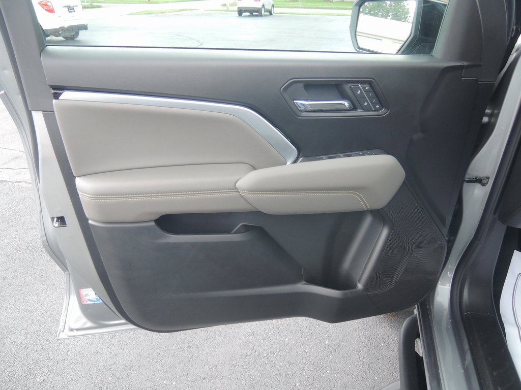 New 2025 Chevrolet Colorado ZR2 w/ Technology Package image 28