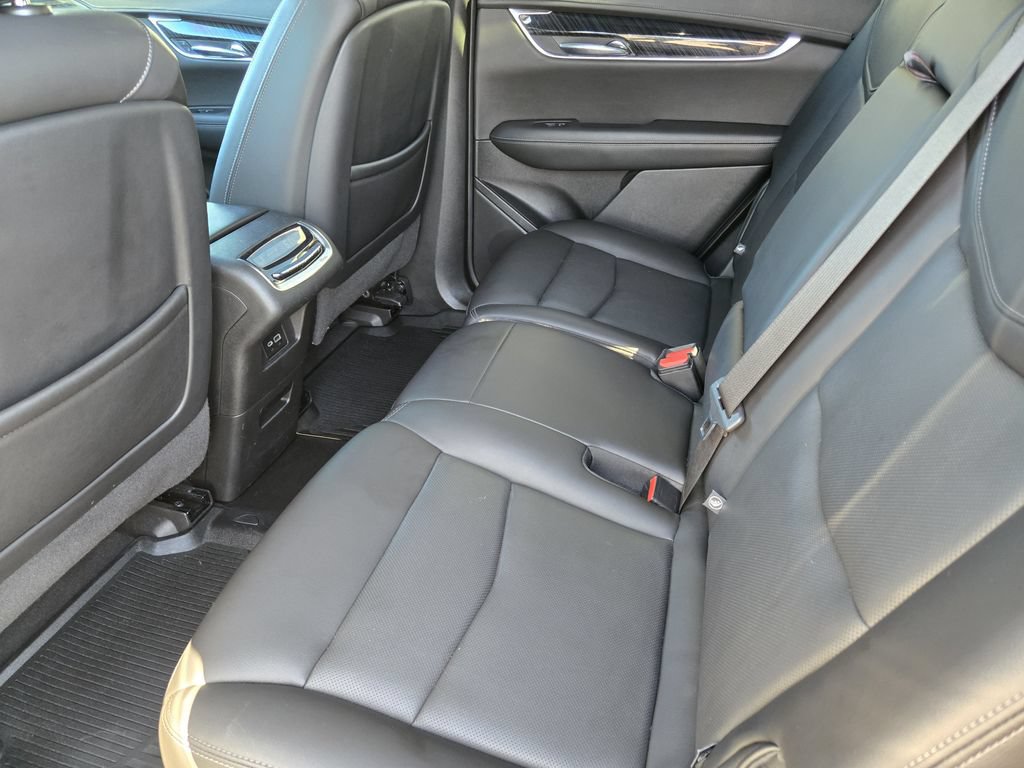 Certified 2022 Cadillac XT6 Premium Luxury AWD/4WD image 18