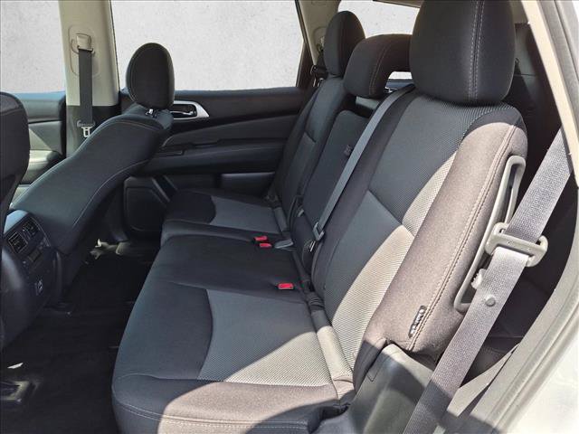Used 2018 Nissan Pathfinder SV w/ SV Tech Package FWD image 19