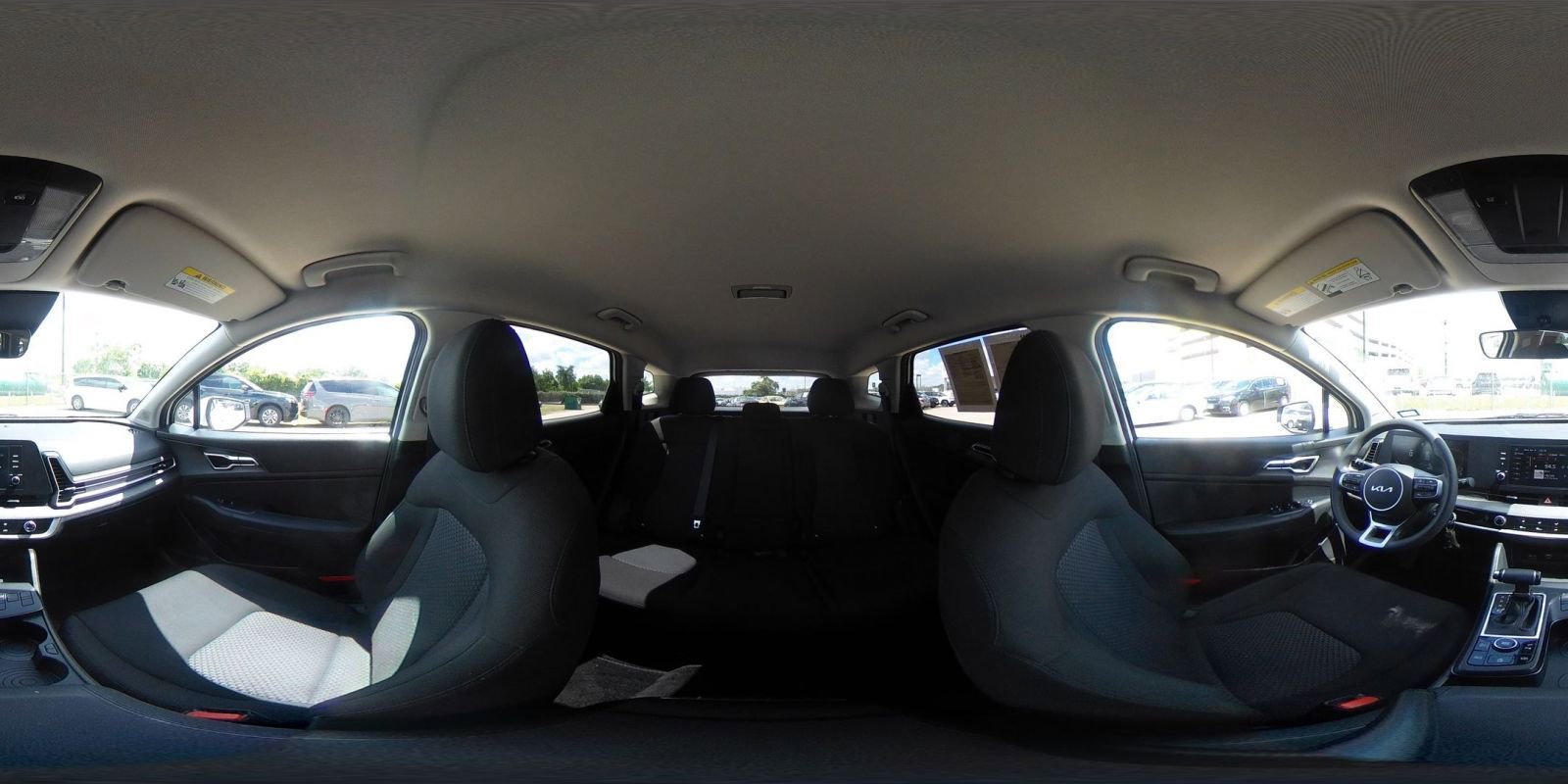 Used 2025 Kia Sportage LX image 41