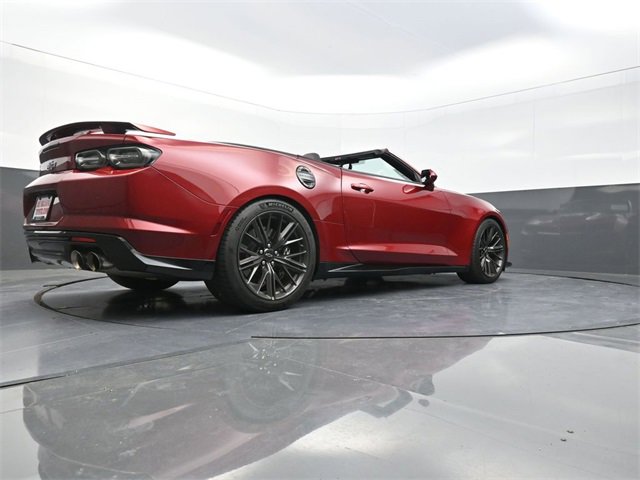 Used 2022 Chevrolet Camaro ZL1 image 29