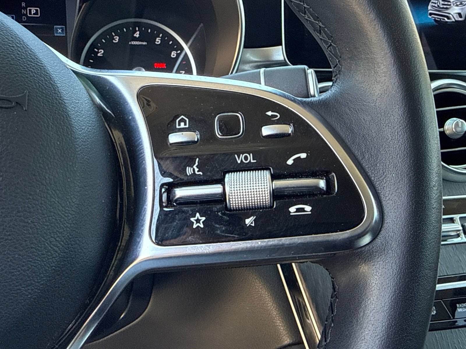 Used 2022 Mercedes-Benz GLC 300 image 32