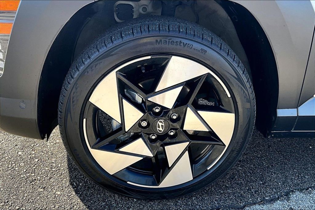 Used 2024 Hyundai Kona Limited image 12