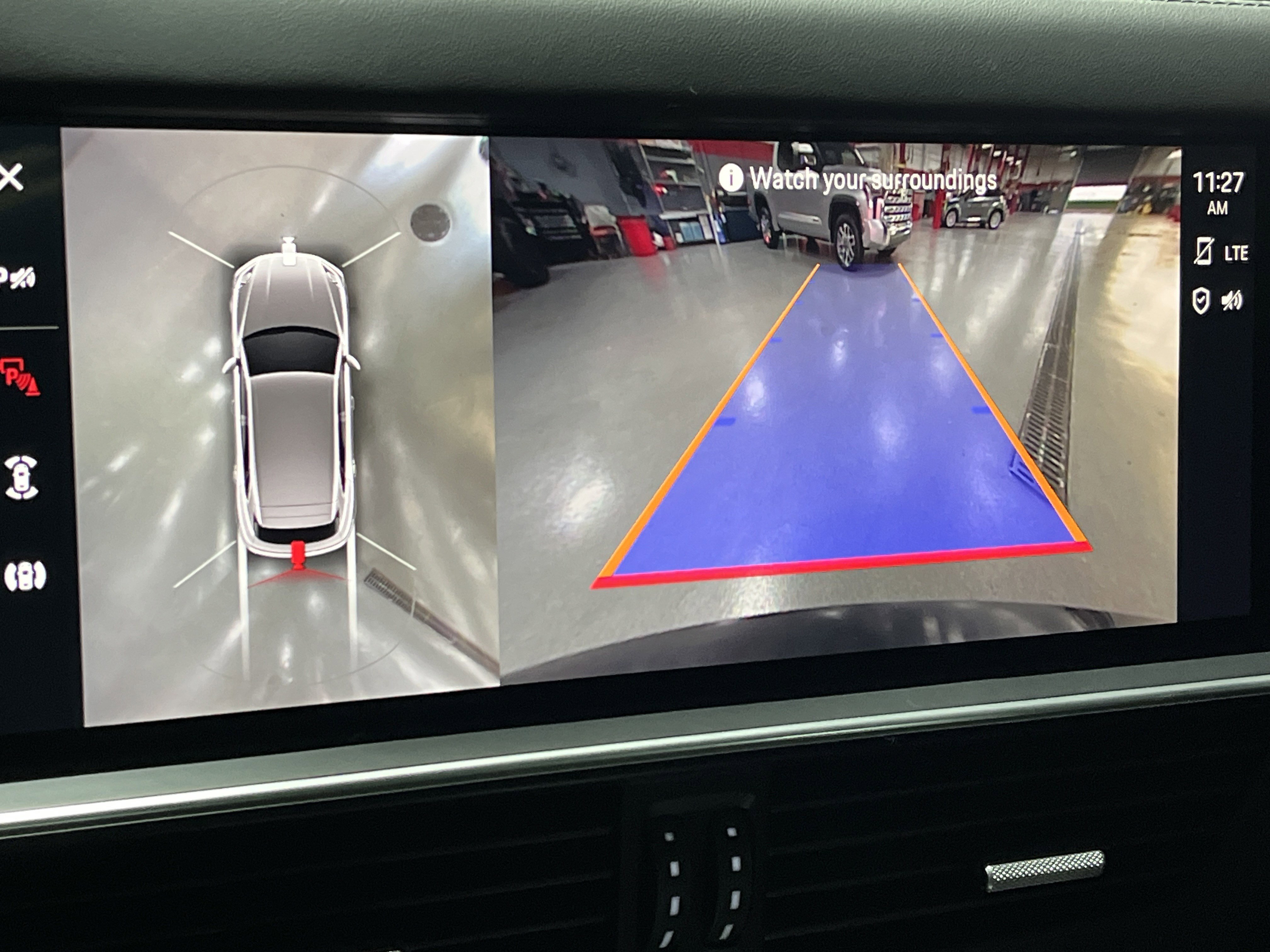 Used 2023 Porsche Cayenne GTS image 25