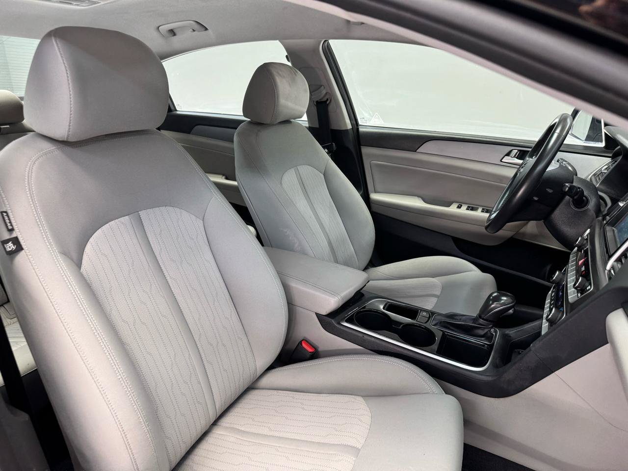 Used 2019 Hyundai Sonata SE FWD image 13
