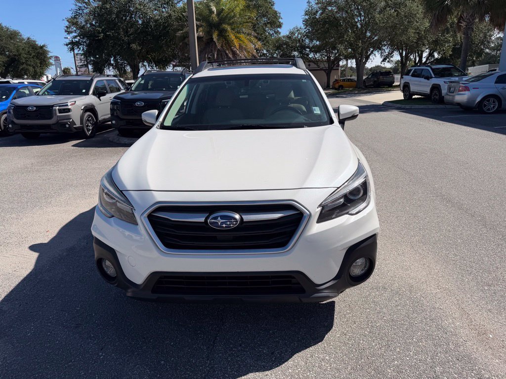 Used 2018 Subaru Outback 3.6R Limited AWD/4WD image 12