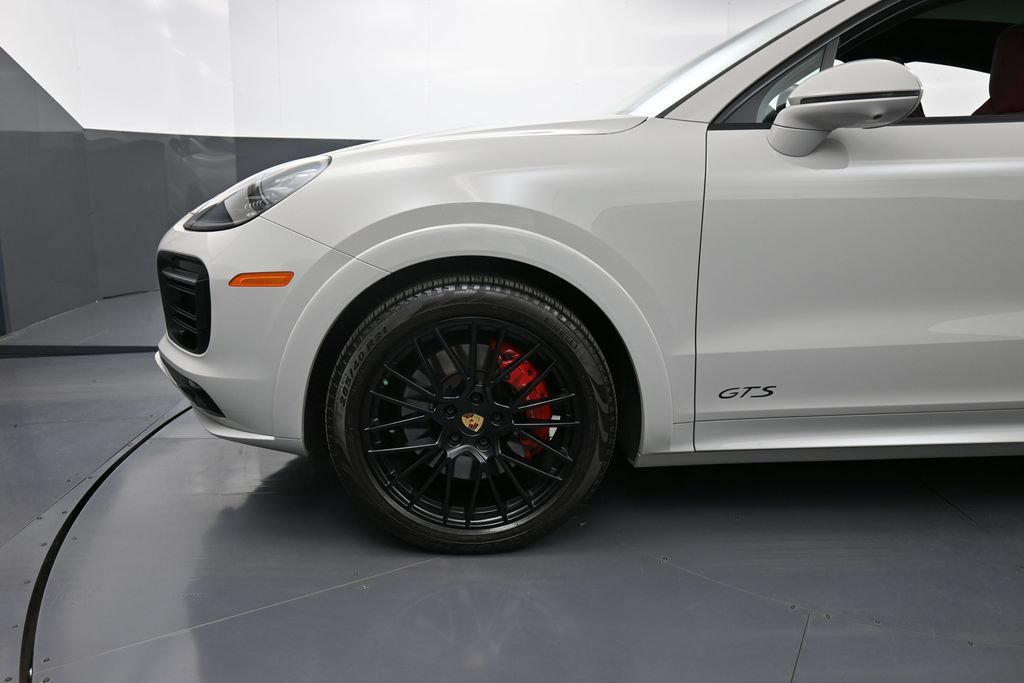 Certified 2023 Porsche Cayenne GTS AWD/4WD image 12