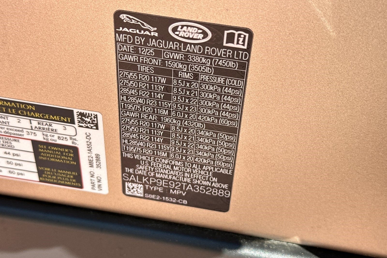 New 2026 Land Rover Range Rover SE image 28