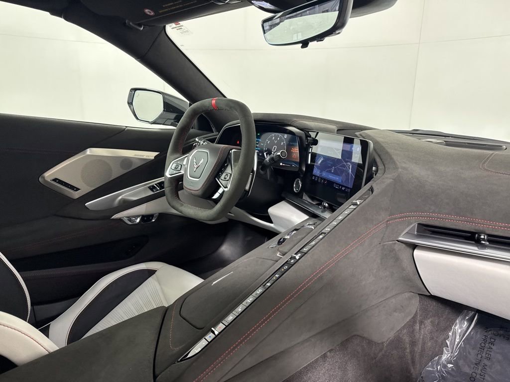 Used 2023 Chevrolet Corvette Stingray Premium Cpe w/ Z51 Performance Package image 12
