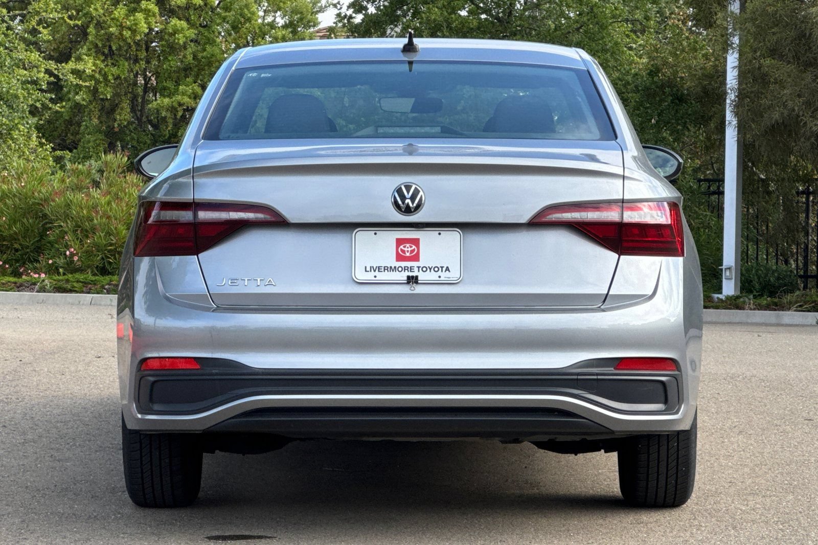 Used 2024 Volkswagen Jetta S FWD image 5