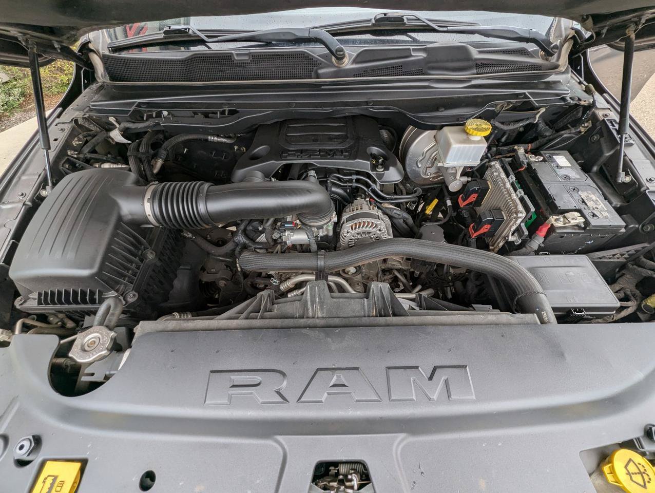 Used 2019 RAM 1500 Laramie AWD/4WD image 28