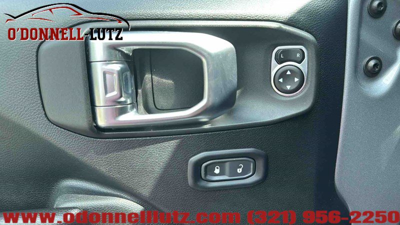 Used 2020 Jeep Wrangler Unlimited Sport AWD/4WD image 12