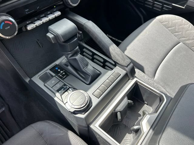 Used 2024 Toyota Tacoma SR5 AWD/4WD image 26