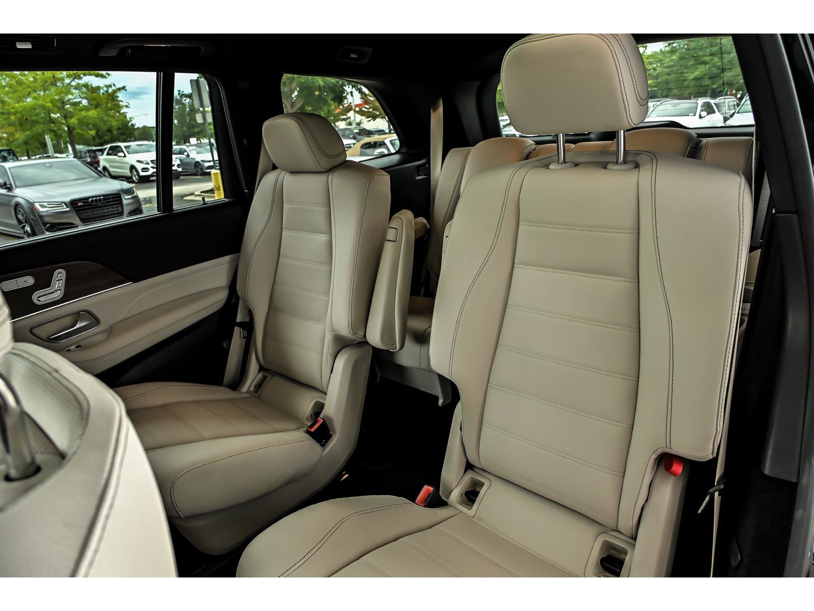 Certified 2024 Mercedes-Benz GLS 450 4MATIC image 14