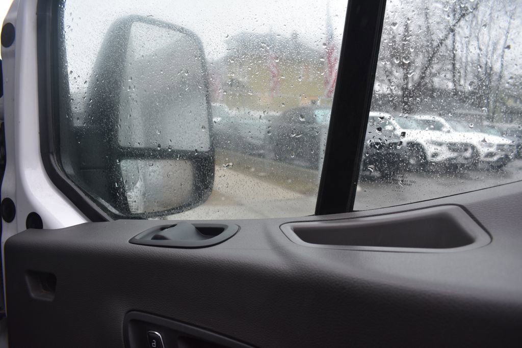 Used 2022 Ford Transit 350 DRW image 22