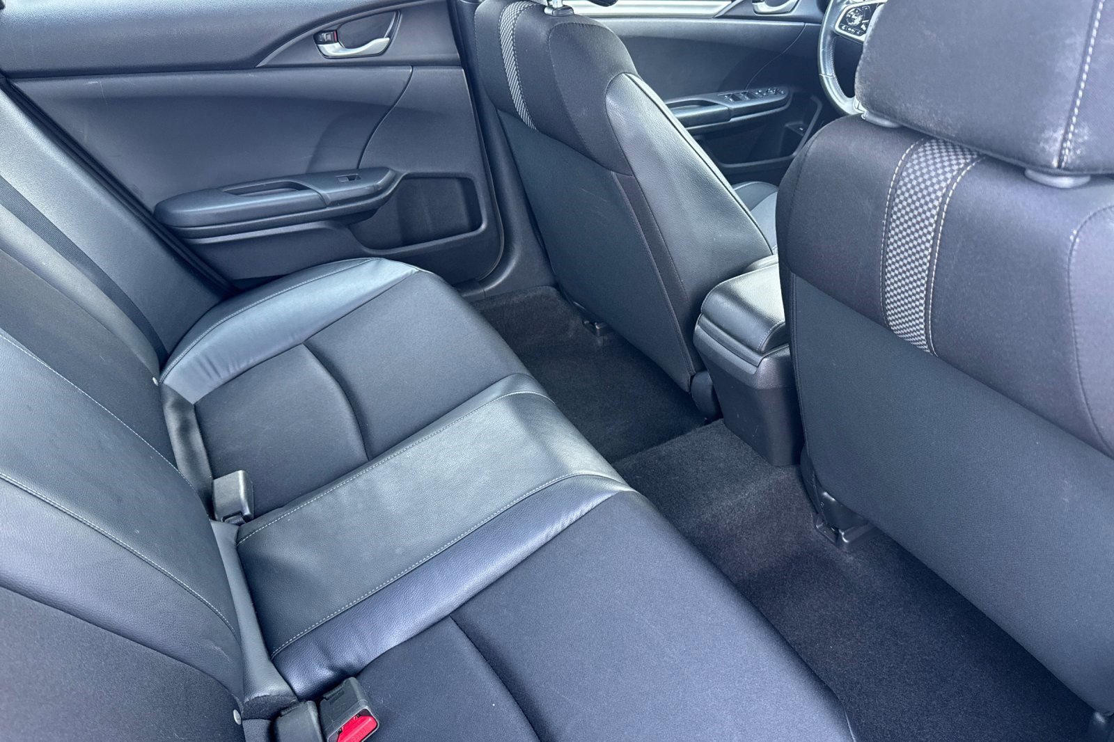 Used 2019 Honda Civic Sport image 29