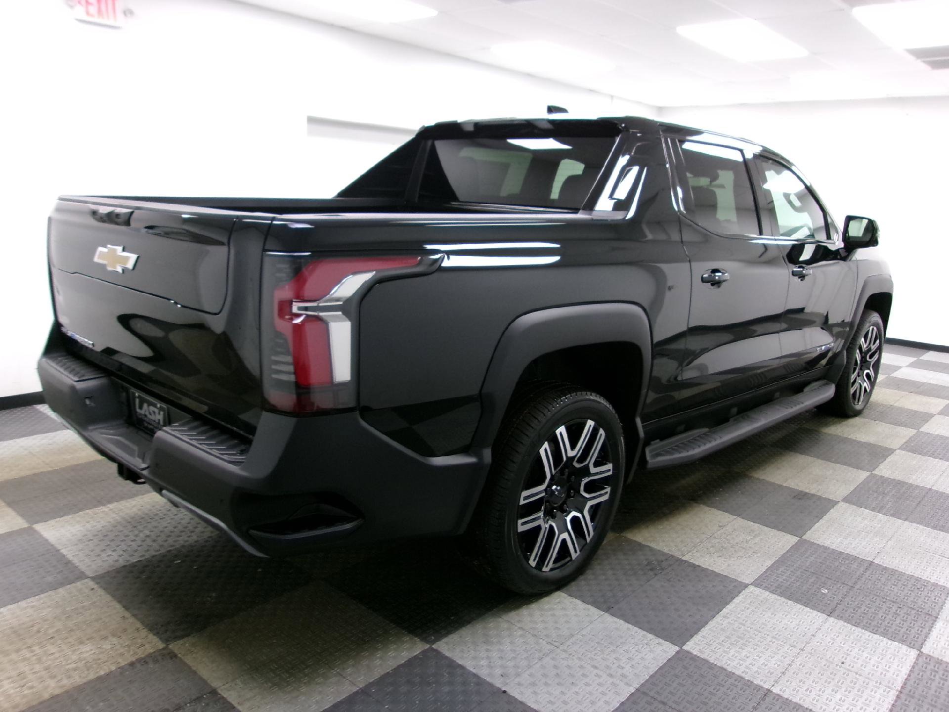 New 2026 Chevrolet Silverado EV LT w/ Plus Package image 13