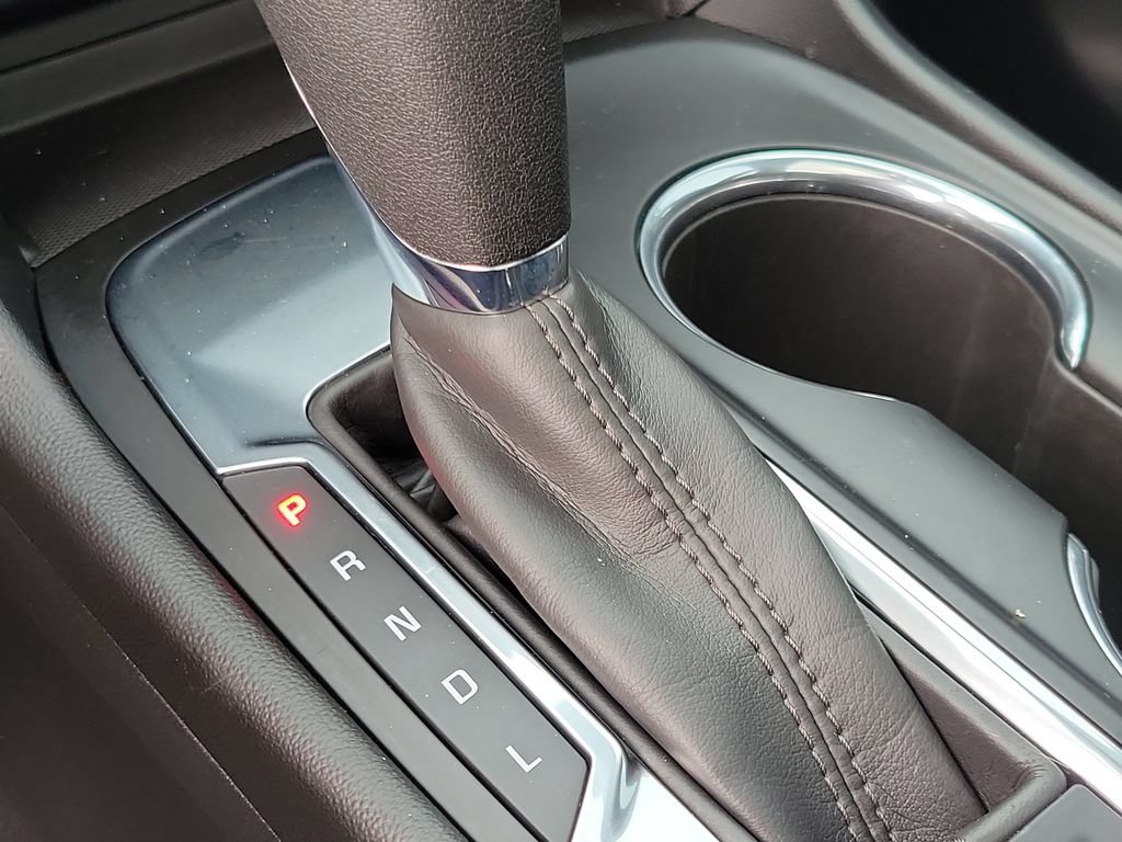 Used 2020 Chevrolet Equinox LT FWD image 23
