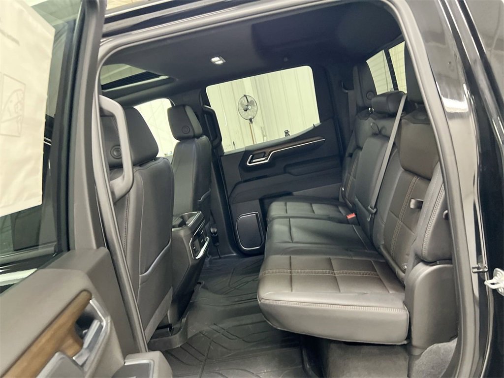 New 2025 Chevrolet Silverado 1500 High Country w/ Midnight Edition image 24