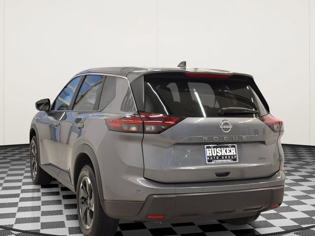 Used 2025 Nissan Rogue SV image 10