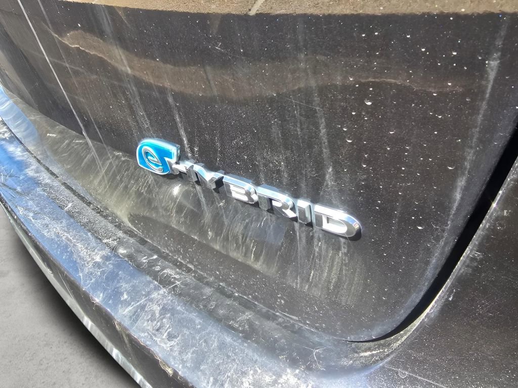 Used 2023 Chrysler Pacifica Limited image 14